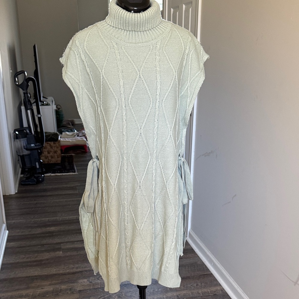 Women's Turtleneck Sweater Vest - sage green